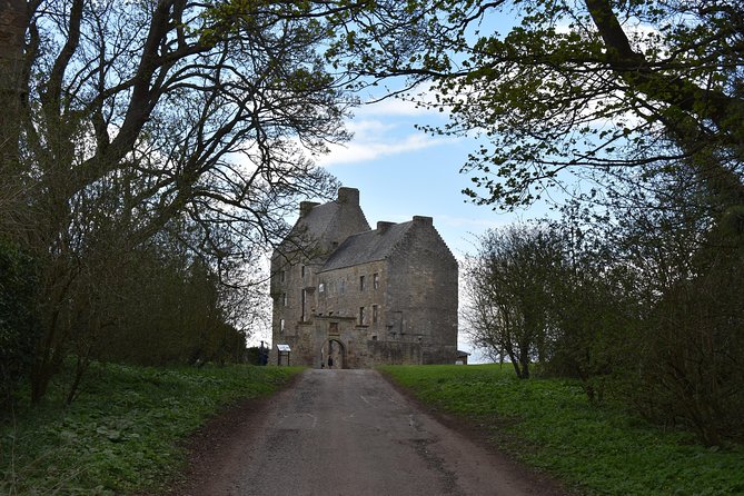 2-Day Outlander Experience Small Group Tour from Edinburgh - Why the small-group format matters on a long route