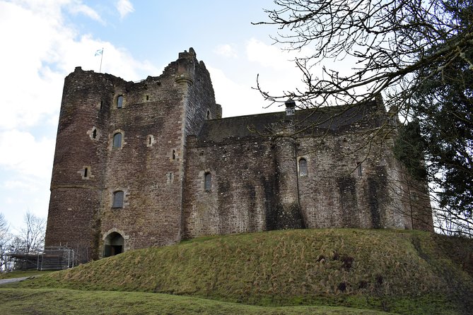 2-Day Outlander Experience Small Group Tour from Edinburgh - Clava Cairns and Culloden connect the show with real events