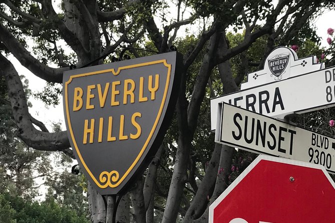 2 Hour Private Tour - Hollywood and Beverly Hills Celebrity Homes - Sunset Strip, old clubs, and the public face of celebrity