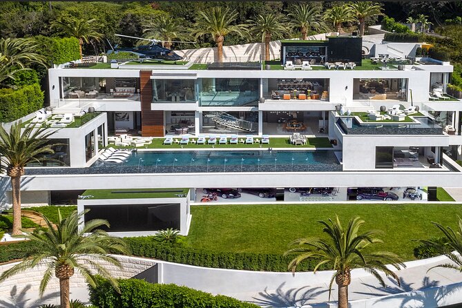 2 Hour Private Tour - Hollywood and Beverly Hills Celebrity Homes - Greystone Mansion and the public side of Beverly Hills