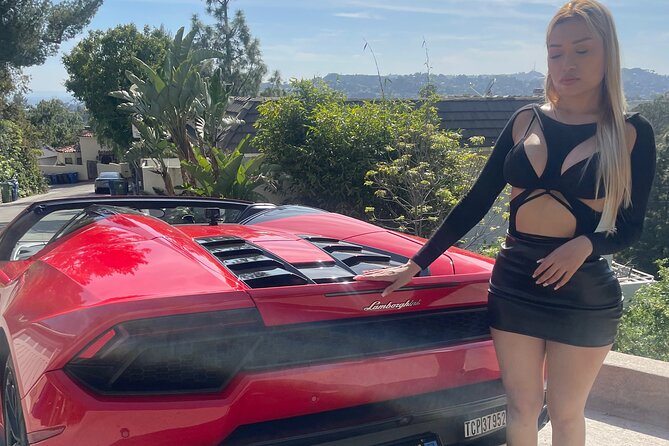 20-Minute Driving Tour: Hollywood to Sunset Blvd in a Lamborghini - Sunset Boulevard and Sunset Plaza