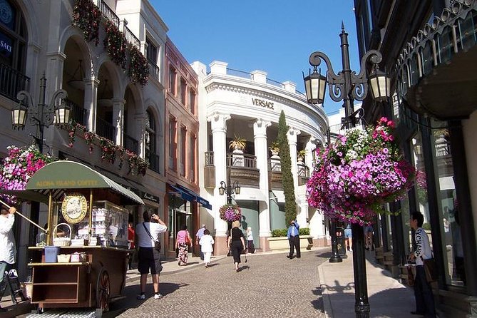 3-Hour Exclusive Tour of Hollywood & Beverly Hills - Who will get the most from this tour
