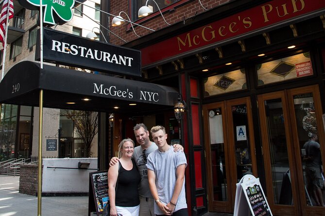 3-Hour Private NYC TV and Movie Tour - The pace, photo stops, and time on the bus