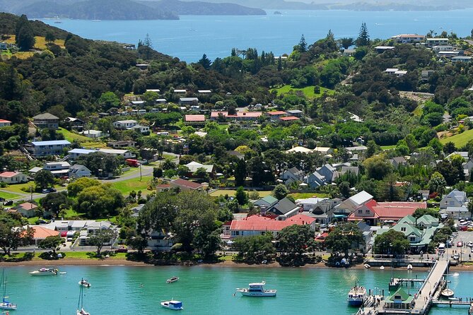 5-Day Bay of Islands, Auckland, Hobbiton, Rotorua & Waitomo Tour - A smart North Island sampler for a short visit