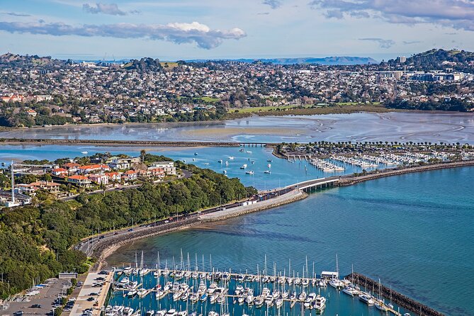 5-Day Bay of Islands, Auckland, Hobbiton, Rotorua & Waitomo Tour - Day 5: Free Rotorua time, then Hobbiton