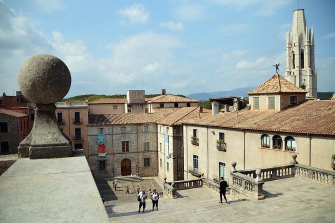 6 hours private tour of Girona: GAME OF THRONES from Barcelona with pick up - Why Girona works so well from Barcelona