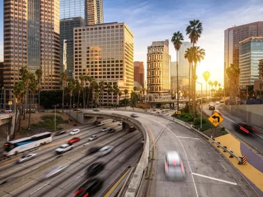 Anaheim: Hollywood Grand Tour with Hotel Pickup - What the van ride adds to the day