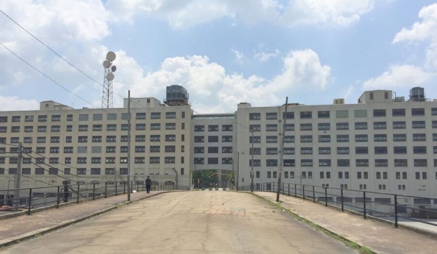 Atlanta: 'The Walking Dead' Film Locations Private Tour - Two ways to follow The Walking Dead around Atlanta