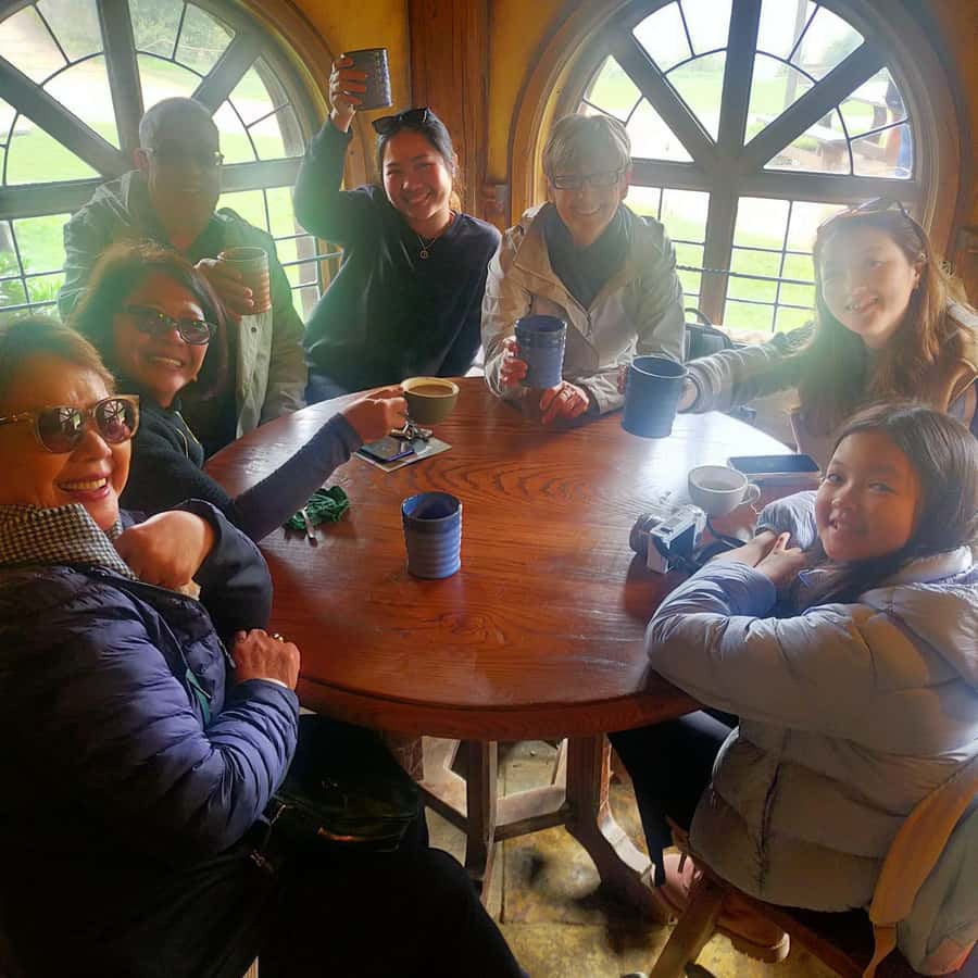 Auckland: Hobbiton and Rotorua Day Tour including Te Puia - What the long ride is really like