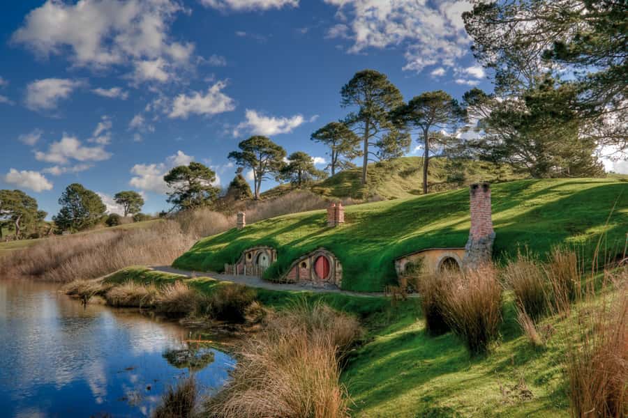 Auckland: Hobbiton Movie Set Tour with Lunch - The Green Dragon Inn and the question of time