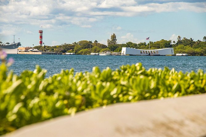 Best Of Oahu: Private Tour with Movie and Boat Tour USS Arizona Memorial - Is $1,999 Good Value for Your Group?