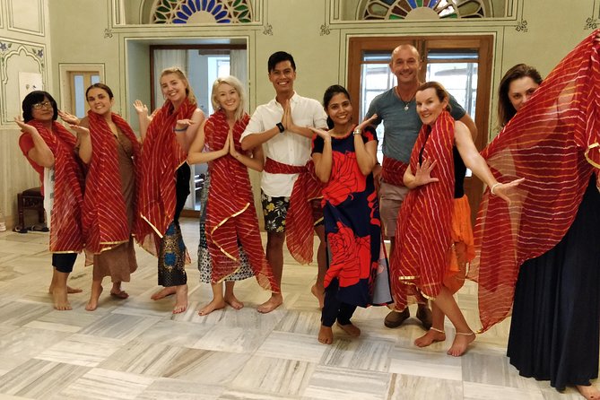 Bollywood Dance Class - Groove and shake on Hindi Movie hits ! - Getting There and Planning the Timing