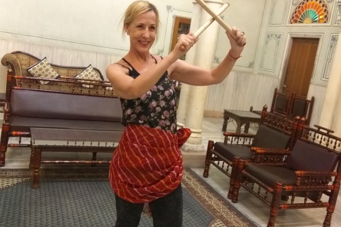 Bollywood Dance Class - Groove and shake on Hindi Movie hits ! - Learning From Instructors Such as Prerna Swami