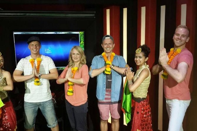 Bollywood Studio Tour: Get an Exclusive Behind-the-Scenes - Live sets, makeup rooms, and the working side of Bollywood