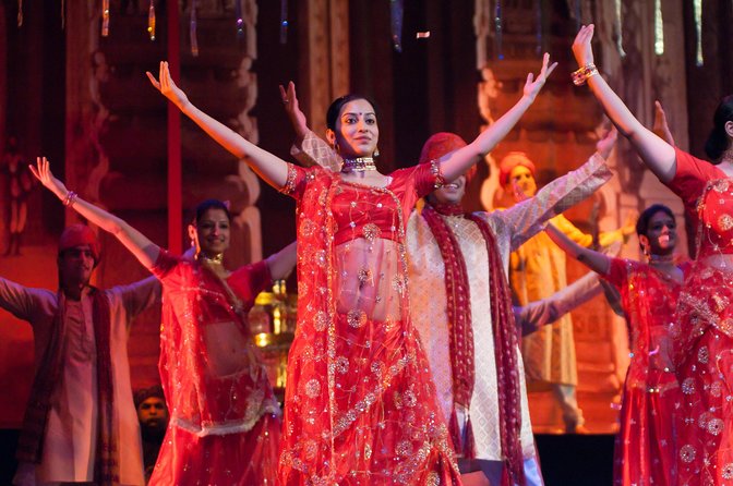 Bollywood Studio Tour in Mumbai - Inside the studio: sets, production work, and access