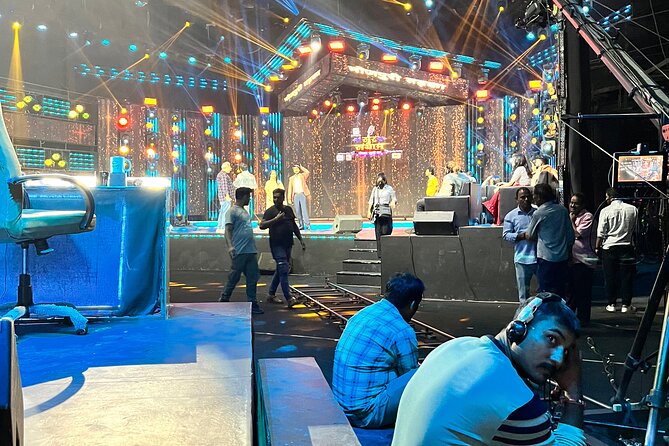 Bollywood Studio Tour with Guide and Transport - The short Bandra West celebrity drive