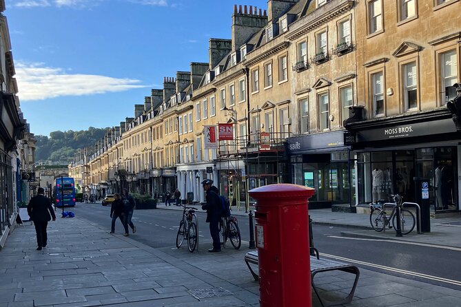 Bridgerton’s Filming Locations in Bath Audio Guide - A café, a bathing site, and modern Bath