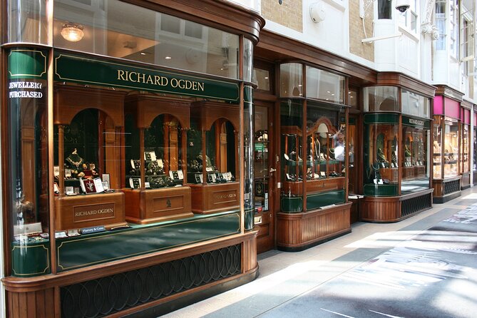 Bridgerton Tour in London - Hatchards and the final church scene