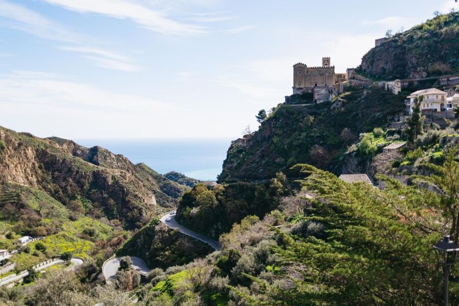 Catania/Taormina: The Godfather Filming Locations Tour - Timing, weather, and practical planning