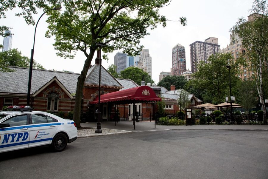Central Park TV & Movie Sites Walking Tour - NYC - Starting near 59th Street