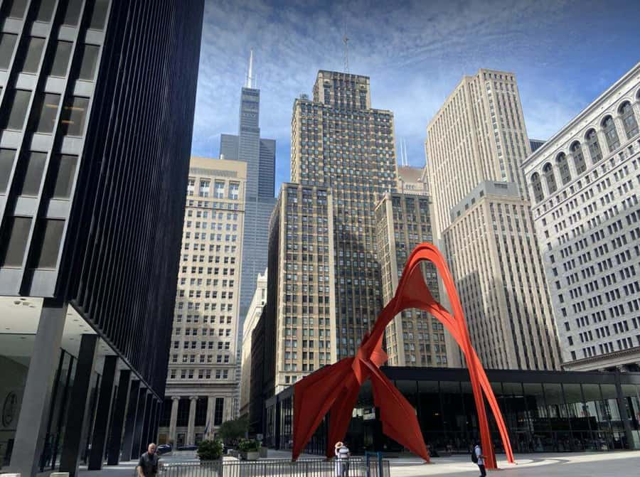 Chicago: Mobsters and Movies Walking Tour - Starting beside the Chicago River
