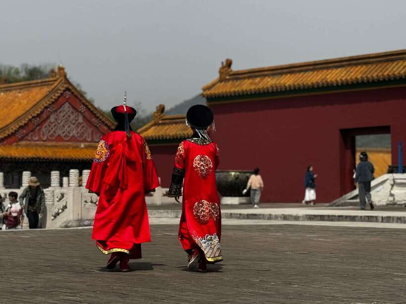 China Hollywood and Yiwu-the offline Temu commercial heaven - Hengdian after dark