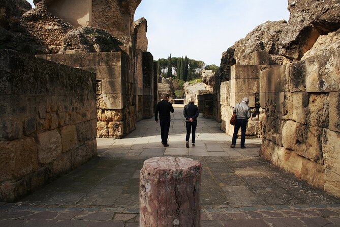 City of Italica and Game of Thrones - Practical details that affect your decision