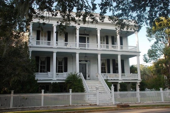 Complete History and Movie Walking Tour of Beaufort - Starting at 1006 Bay Street