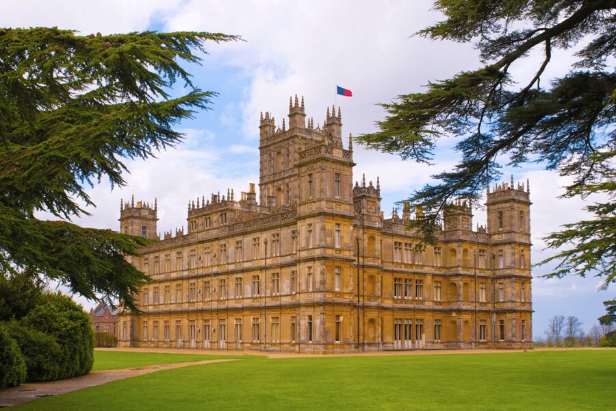 Downton Abbey Filming Locations & Highclere Castle Tour - Why this day works for Downton Abbey fans