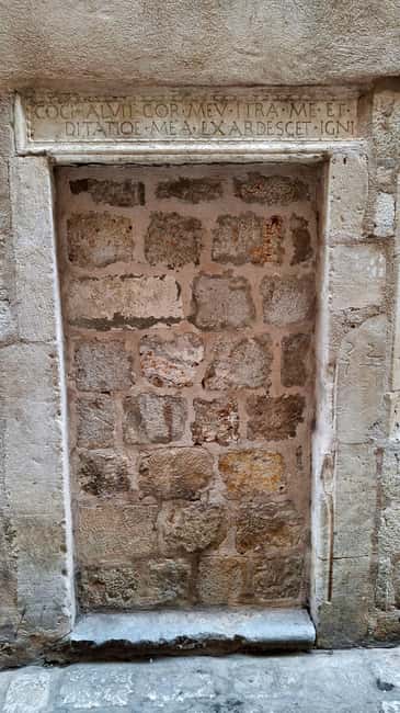 Dubrovnik: Game of Thrones and History Small Group Tour - Side streets and filming stories beyond the obvious stops