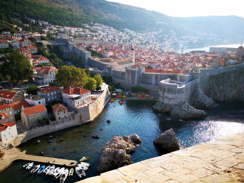 Dubrovnik: Game of Thrones Extended Tour - Recreating the Starks’ farewell near Pile Gate