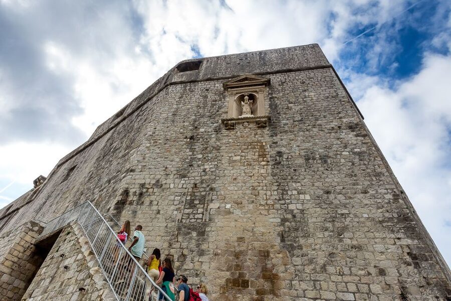 Dubrovnik: Game of Thrones&Lokrum Island Walking Tour - Old Port and Blackwater Bay