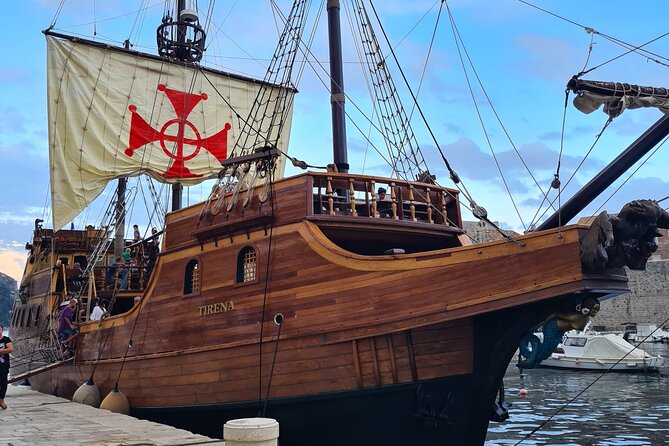 Dubrovnik Game Of Thrones Tour + Iron Throne Photo (Small Group) - One Hour Inside Dubrovnik’s Old Town