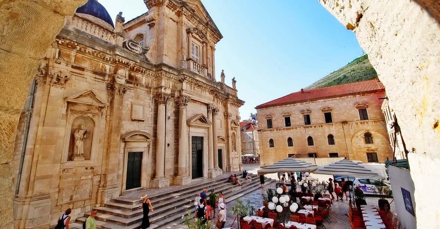 Dubrovnik: Game of Thrones Tour & Optional Lokrum Island - Stradun, Onofrio’s Fountain, and the Old Town