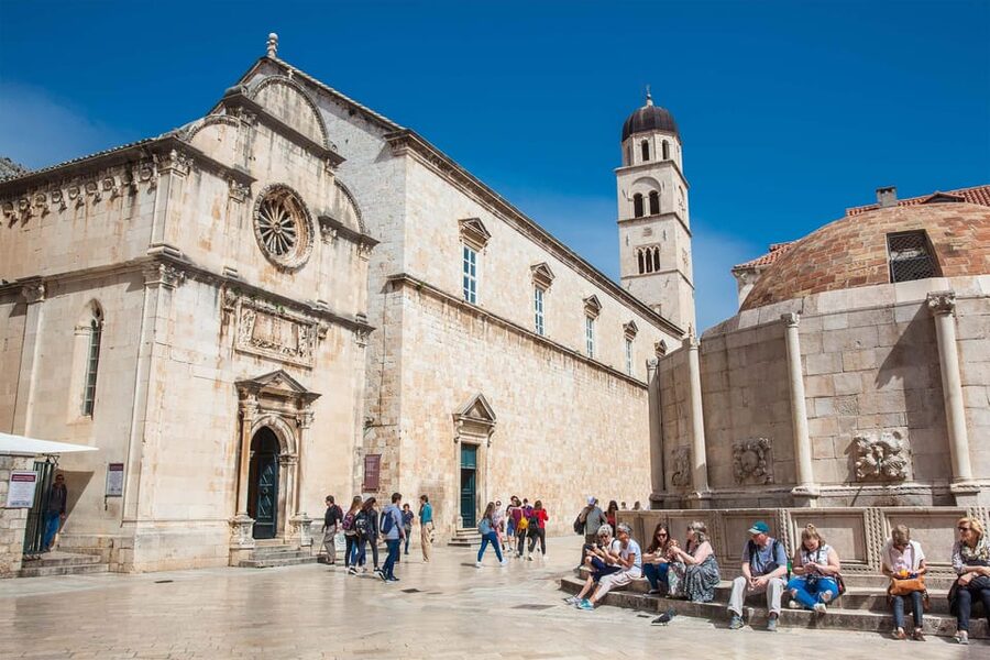 Dubrovnik: Game of Thrones Tour & Optional Lokrum Island - What makes the guides important