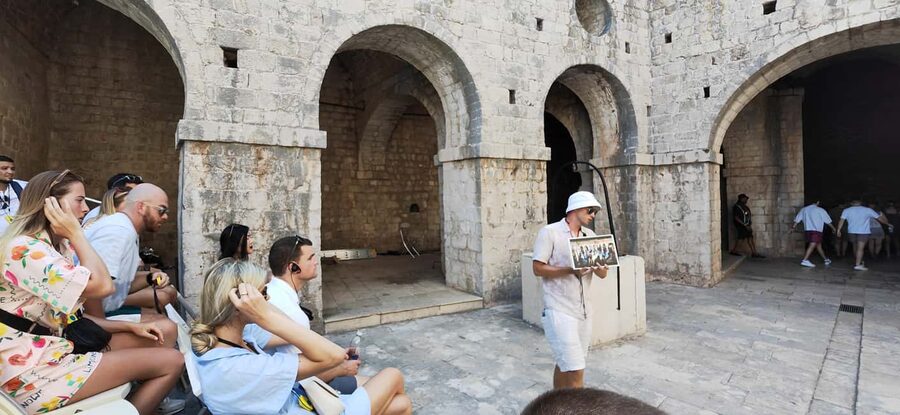 Dubrovnik: Private Game of Thrones Tour: Inside Look - Large Onofrio’s Fountain and Dubrovnik’s Public Spaces