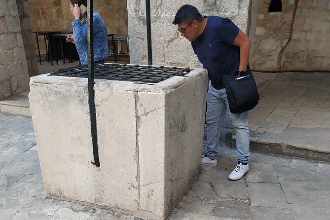 Dubrovnik Private Game of Thrones Walking Tour - The Old Town scenes between the main stops