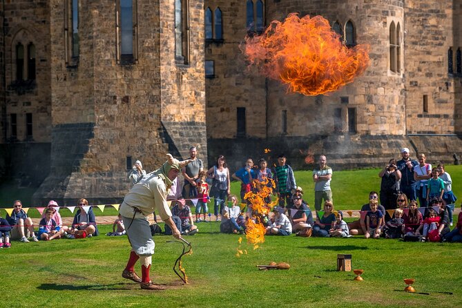 Edinburgh: Alnwick Castle & The Borders Hogwarts Filming Location - Bamburgh Castle and 45 minutes beside the sea