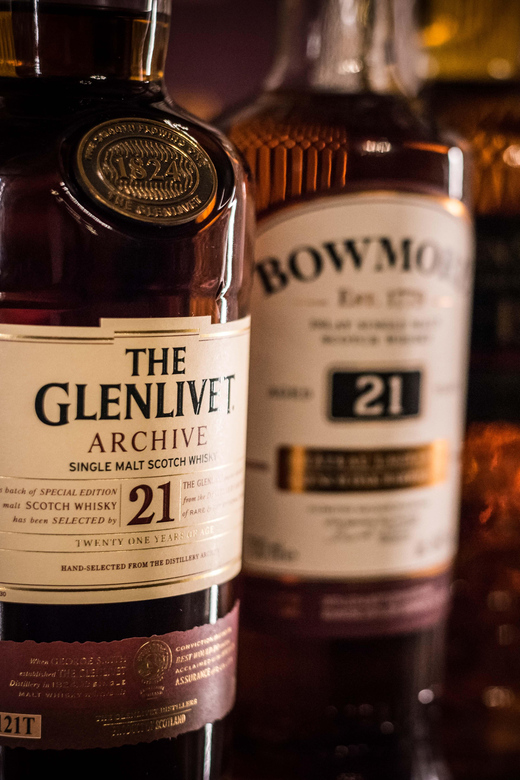 Edinburgh: Harry Potter Guided Tour With A Whisky Tasting - Old College, graveyard, and the darker side of the Old Town