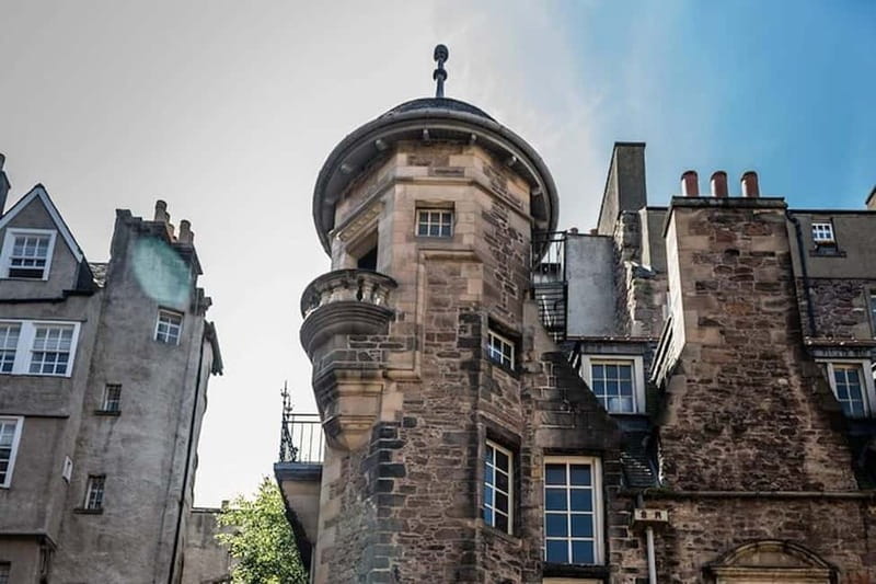Edinburgh: Harry Potter Private Tour with Edinburgh Castle - City Chambers and Rowling’s impact on Edinburgh