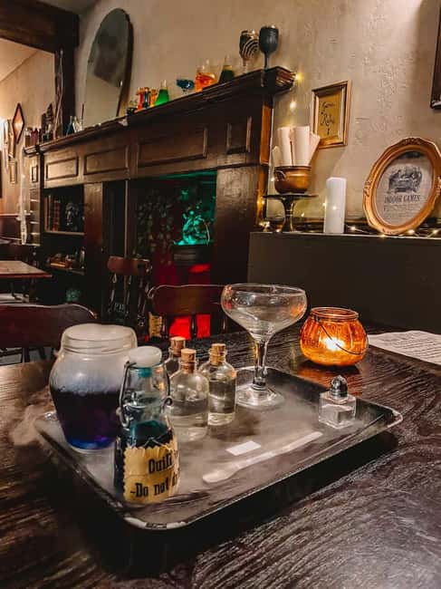 Edinburgh: Harry Potter Walking Tour - The Balmoral and Rowling’s writing years