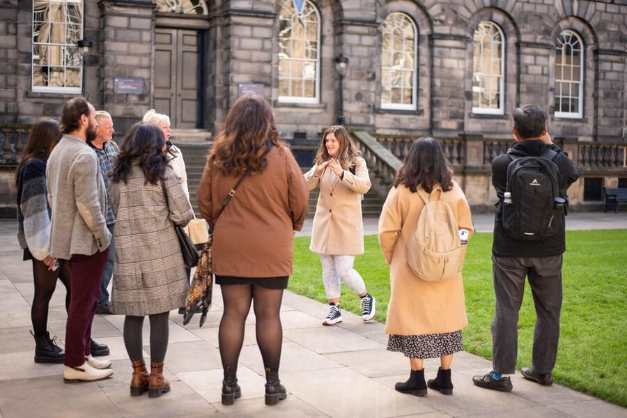 Edinburgh: Harry Potter Wizarding Walking Tour (Private) - Edinburgh Old Town and the route toward Greyfriars