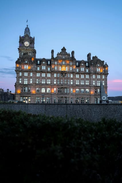 Edinburgh - Magical Harry Potter Highlights & Wizards Tour - Deacon Brodie’s Tavern and Edinburgh’s character
