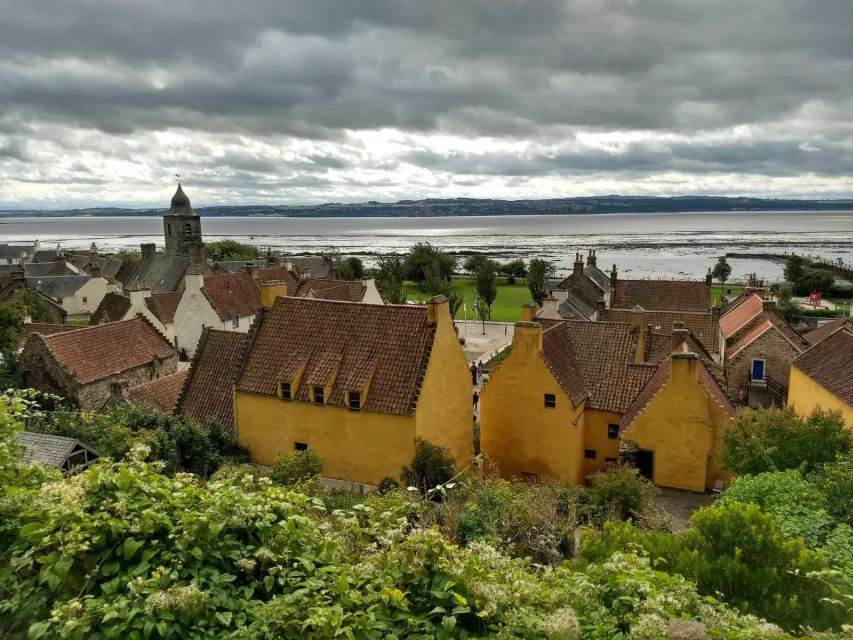 Edinburgh: "Outlander" Filming Locations Guided Tour - Falkland, 1940s Inverness, and Jamie’s ghost