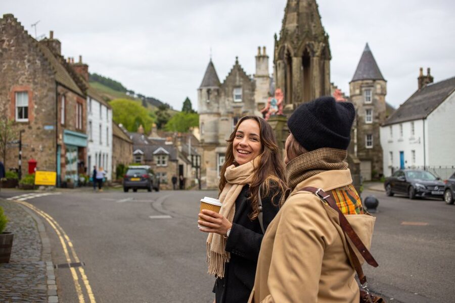 Edinburgh: "Outlander" Filming Locations Guided Tour - Starting in Edinburgh and reaching Lallybroch