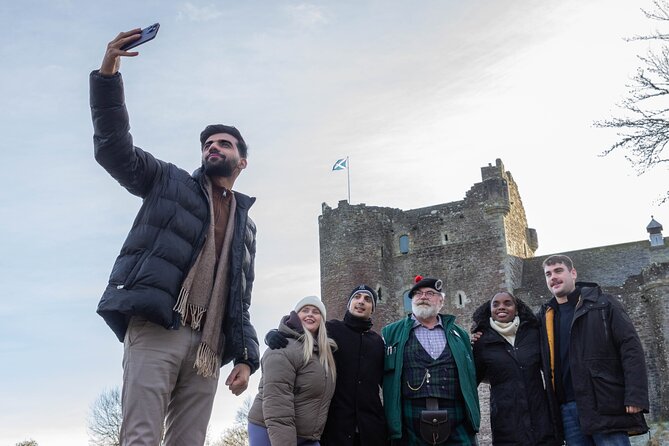 Edinburgh: Private Outlander, Palaces & Jacobite Experience - Midhope Castle and the Outlander connection