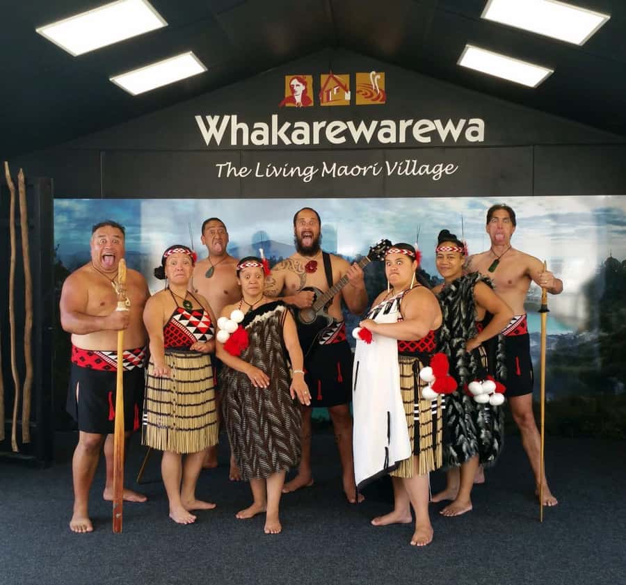 Ex Auckland: Hobbiton & Rotorua Māori Village w Hangi Lunch - The long return to Auckland