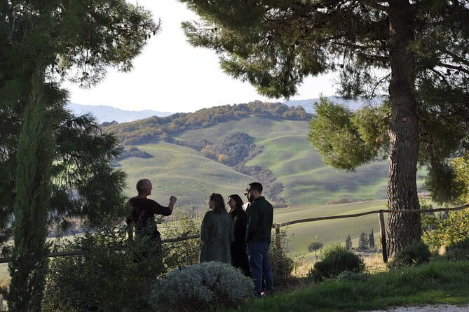 Exclusive Val d'Orcia Tour from Florence - A cinematic universe - Montepulciano, a hill town with two faces