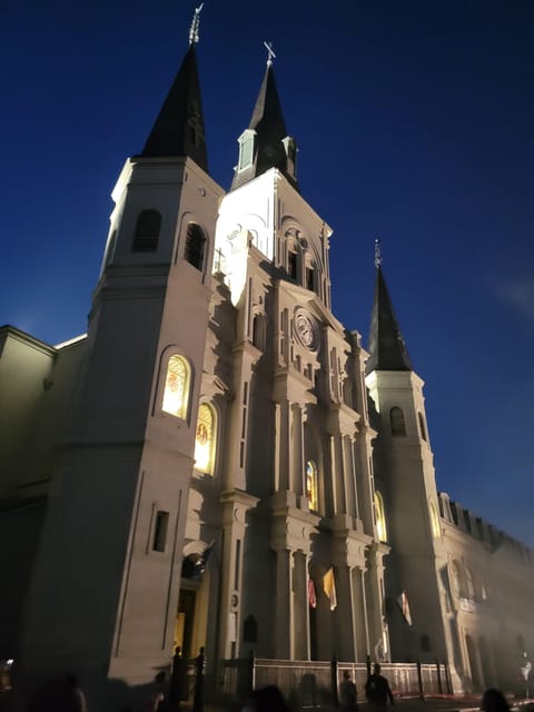 French Quarter: Haunted Hollywood Ghost Tour in New Orleans - Walking Chartres Street toward Jackson Square