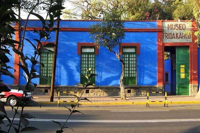 Frida Kahlo Museum and Diego Rivera Studio Tour with Admission Tickets - Rivera’s Studio: A Different Side of the Couple